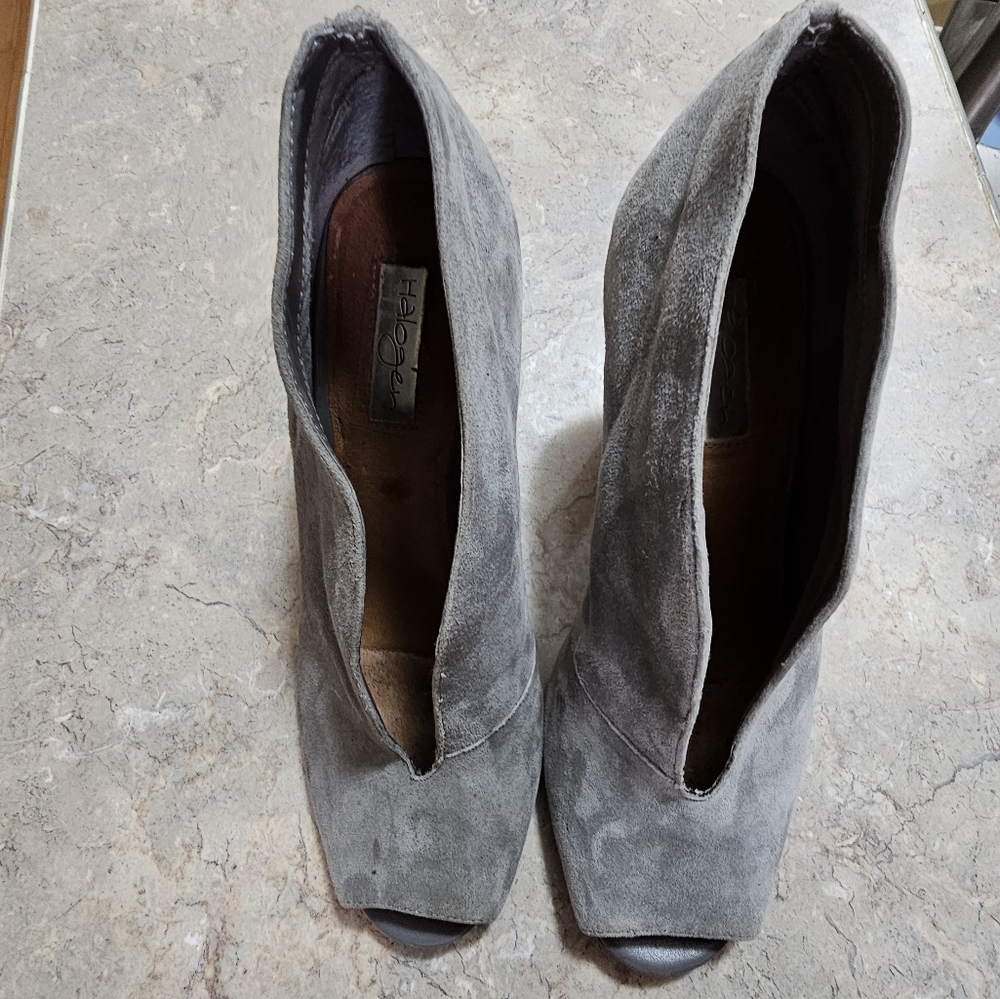 Halogen grey suede bootie heels - Picture 7 of 8